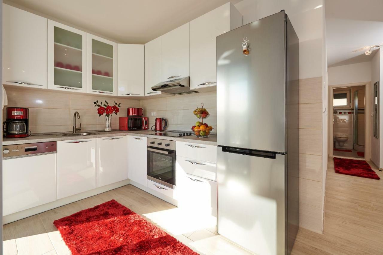 Apartment Misic Trogir Buitenkant foto