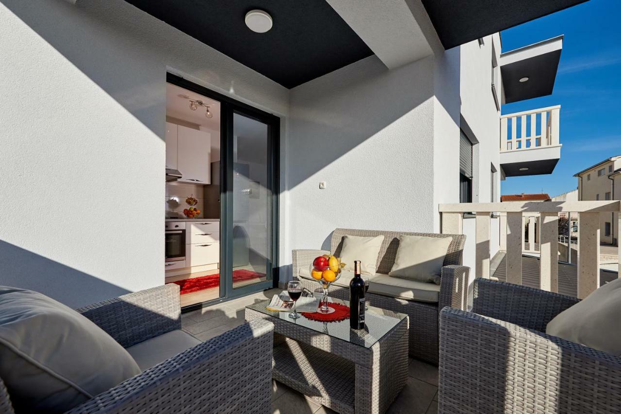 Apartment Misic Trogir Buitenkant foto