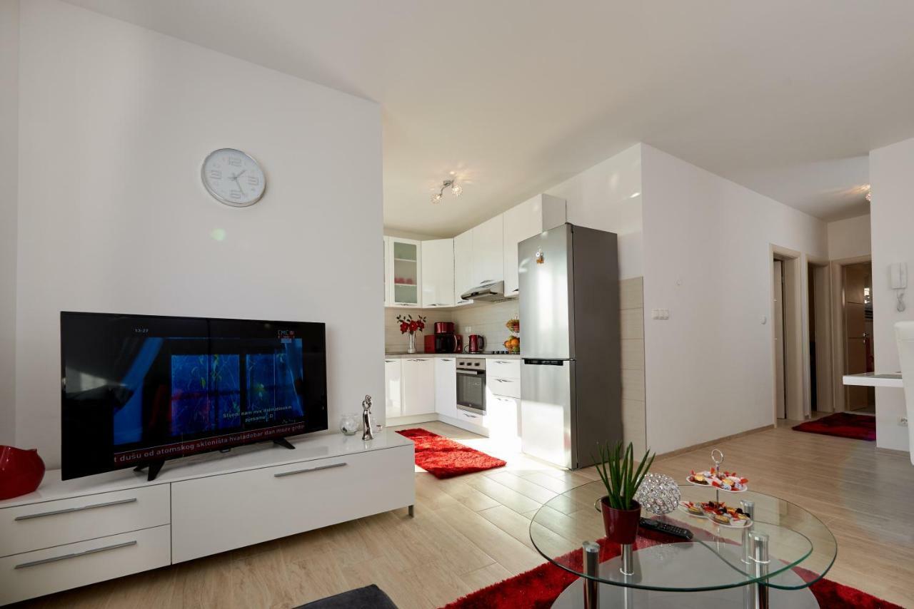Apartment Misic Trogir Buitenkant foto